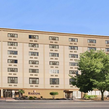 Ramada By Wyndham East Orange Hotel Kültér fotó