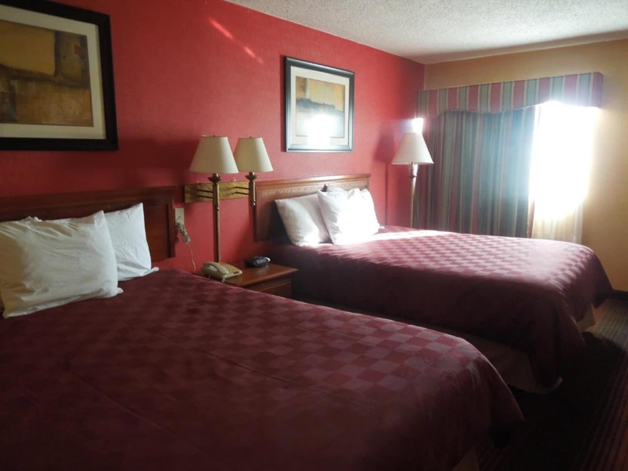 Ramada By Wyndham East Orange Hotel Kültér fotó