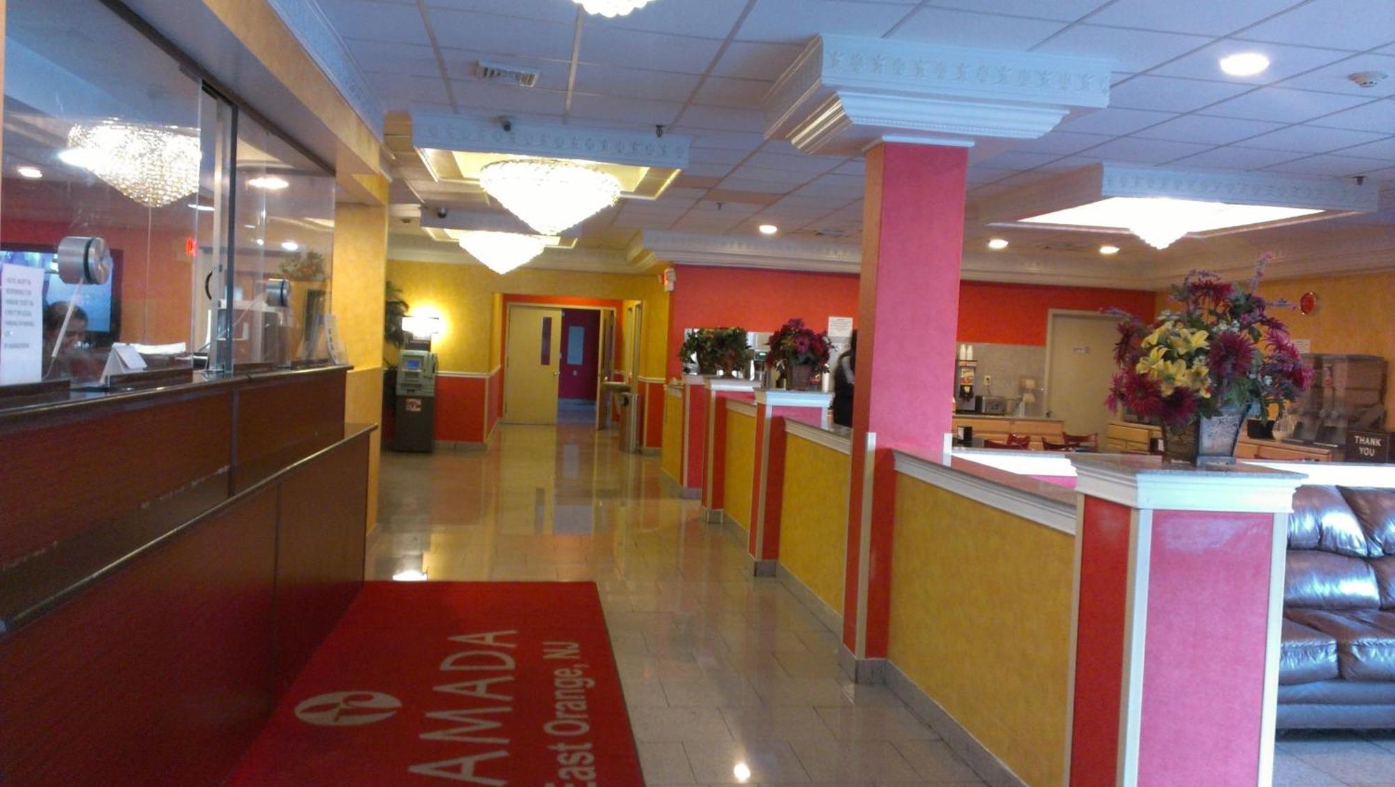 Ramada By Wyndham East Orange Hotel Kültér fotó